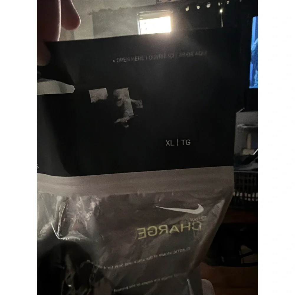 Nike Charge Shin Guard. XL Adult Unisex. SP2164-010. Brand New. Black
